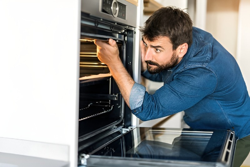 Oven & Stove repair in Palmetto Estates